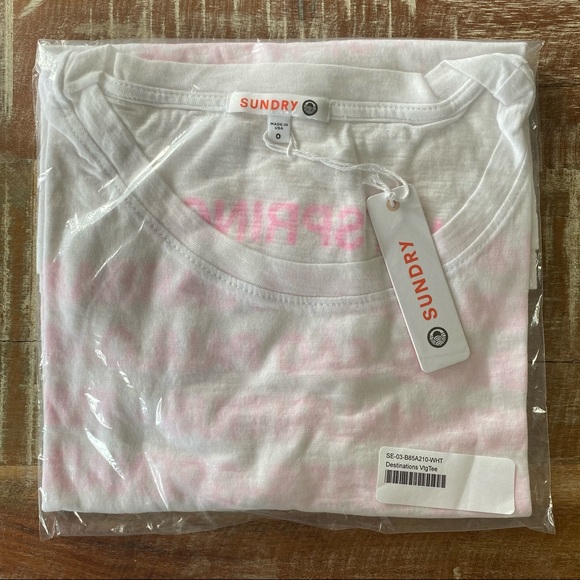 Sundry Destinations Vintage Tee - Picture 5 of 7